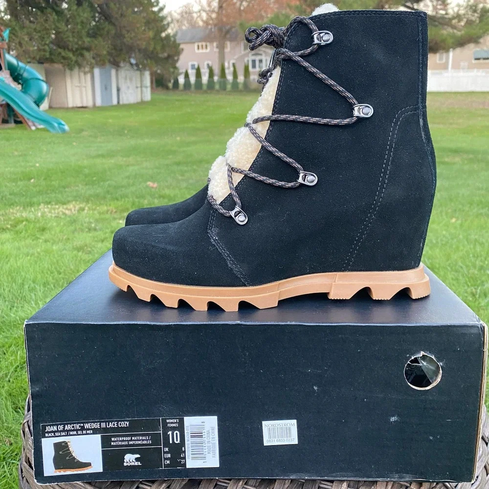 NWT/NIB Sorel Joan of Arctic III Shearling Trim Waterproof Wedge Boot (Size 10)